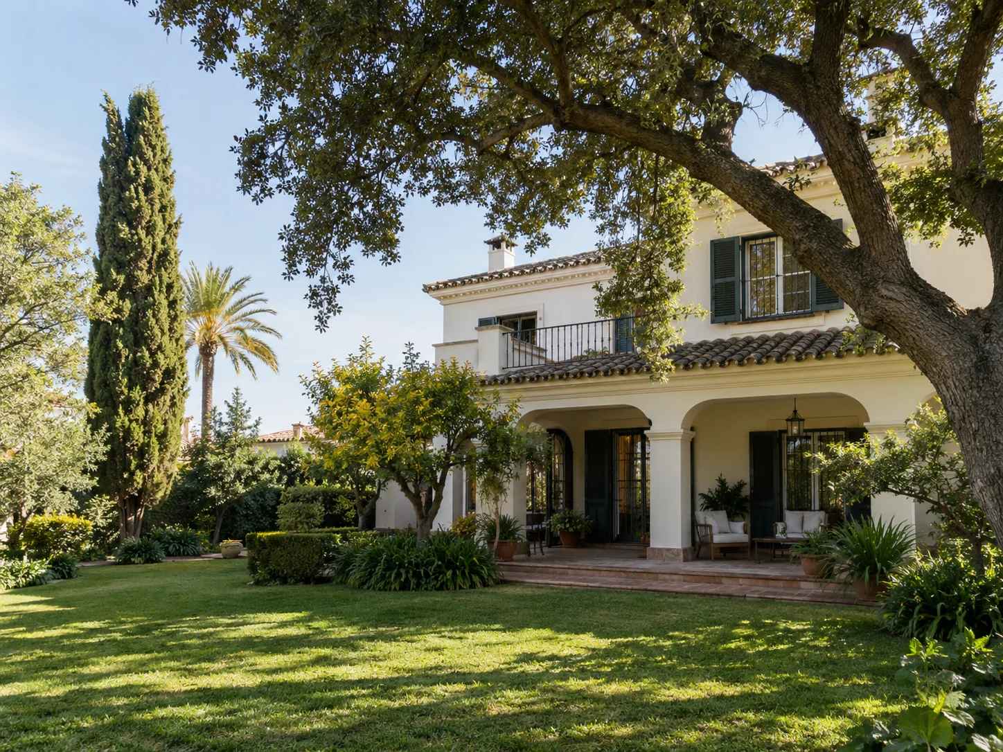 Chalet con jardín y arbolado maduro en el distrito Bellavista-La Palmera de Sevilla